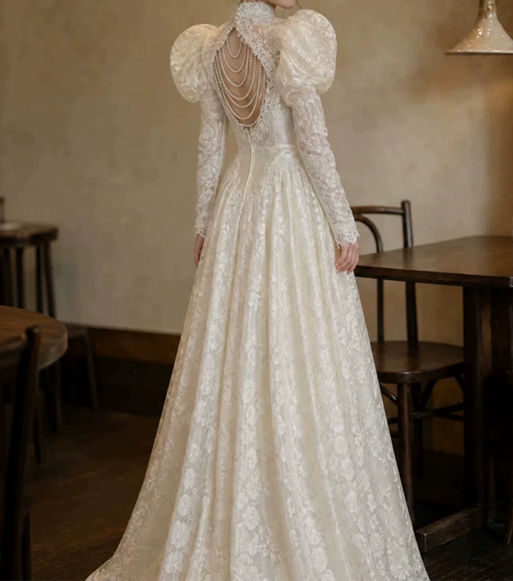 Superbe robe de mariée sirène bustier en satin et tulle, longue et en dentelle, C4563