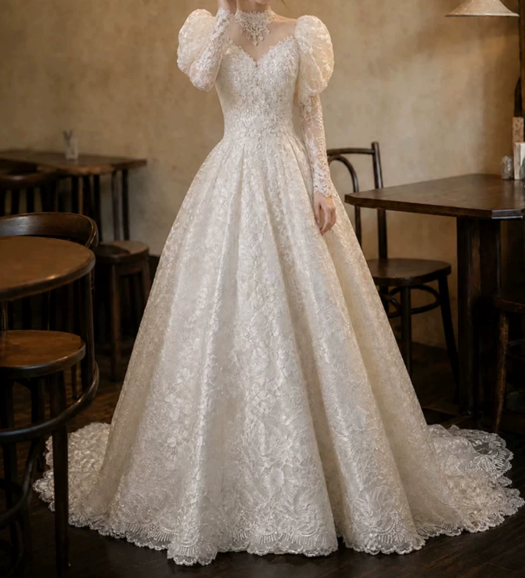 Superbe robe de mariée sirène bustier en satin et tulle, longue et en dentelle, C4563