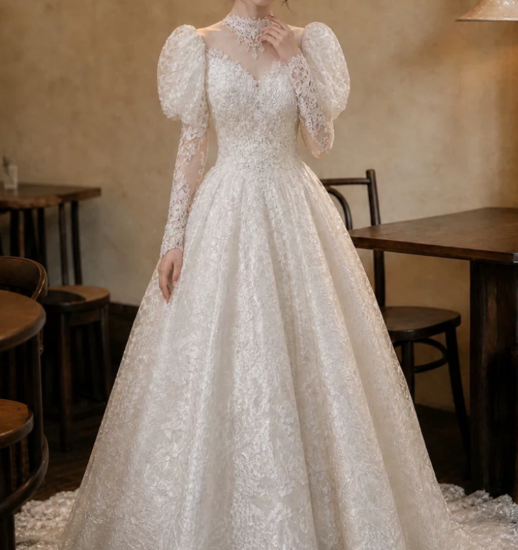Superbe robe de mariée sirène bustier en satin et tulle, longue et en dentelle, C4563
