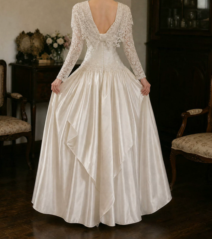 Superbe robe de mariée sirène bustier en satin et tulle, longue et en dentelle, C4563