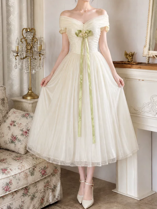 Adorable Off-Shoulder Prom Dress White Tulle A-Line Evening Dress D0113