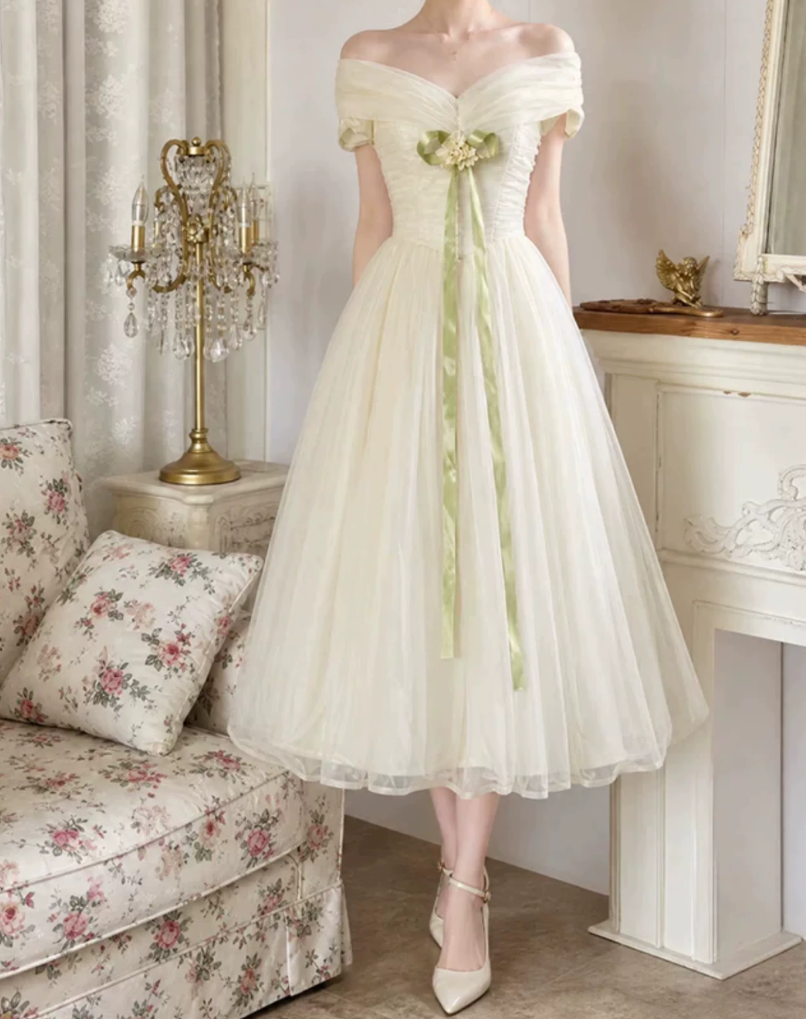 Adorable Off-Shoulder Prom Dress White Tulle A-Line Evening Dress D0113