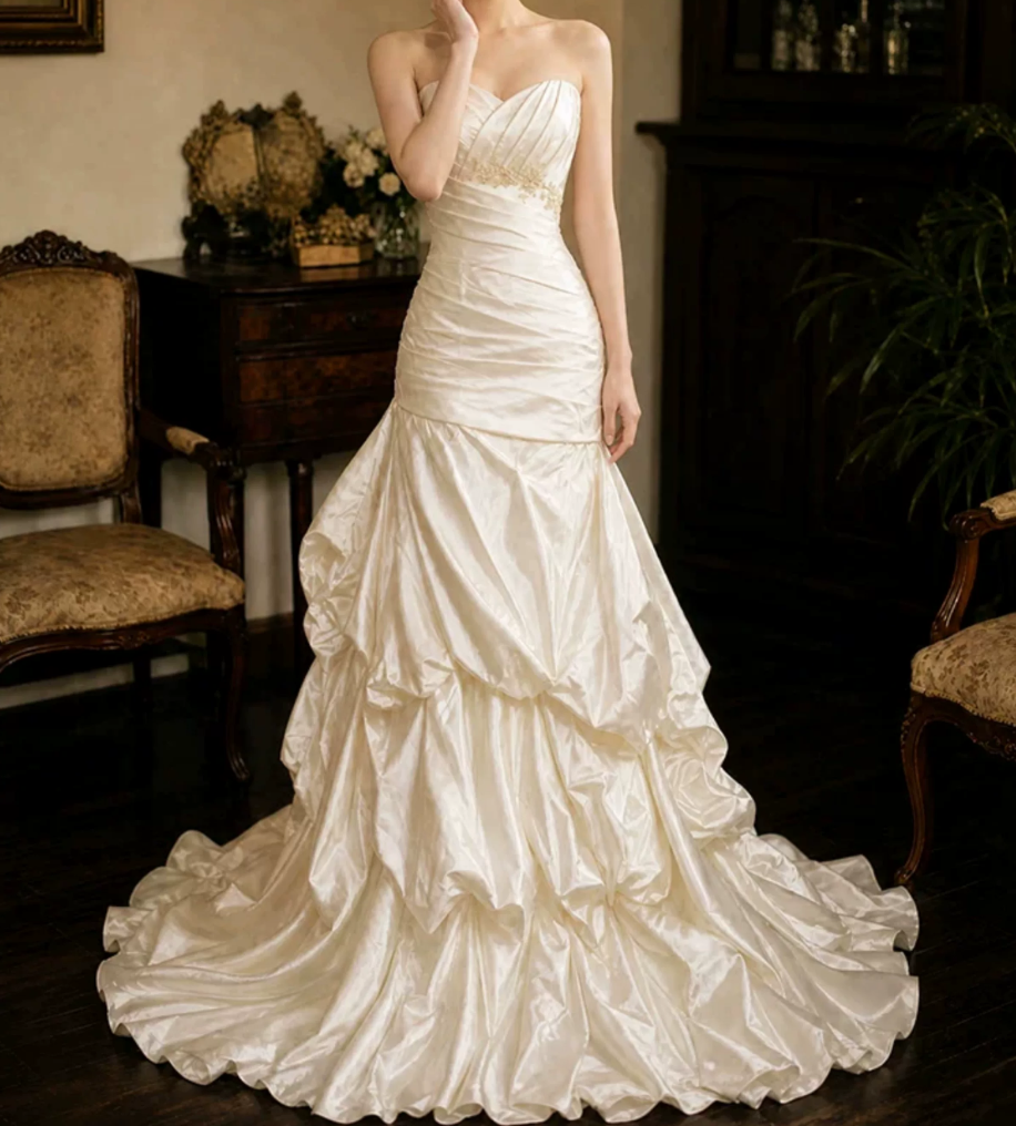 Superbe robe de mariée sirène bustier en satin et tulle, longue et en dentelle, C4563