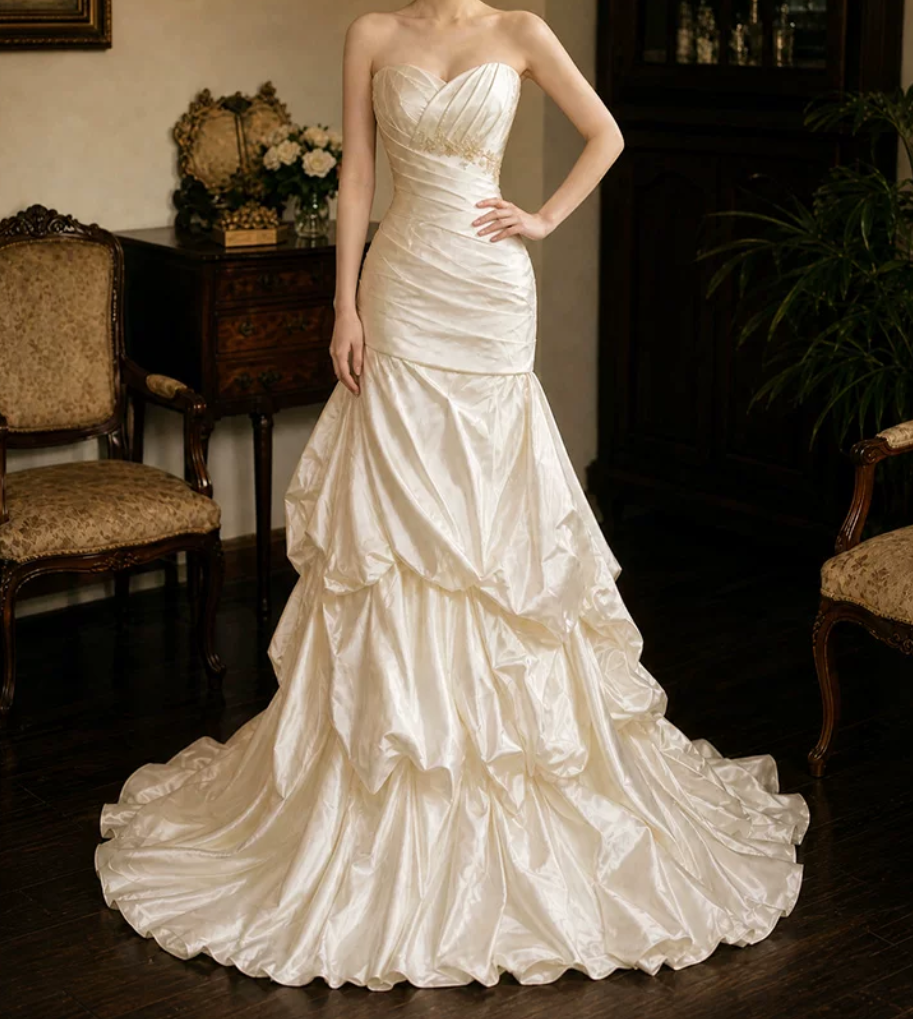 Superbe robe de mariée sirène bustier en satin et tulle, longue et en dentelle, C4563