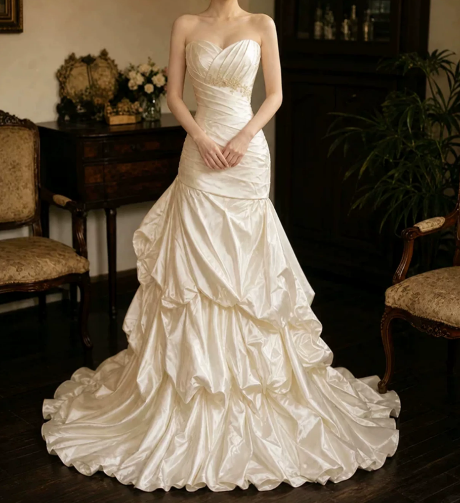Superbe robe de mariée sirène bustier en satin et tulle, longue et en dentelle, C4563