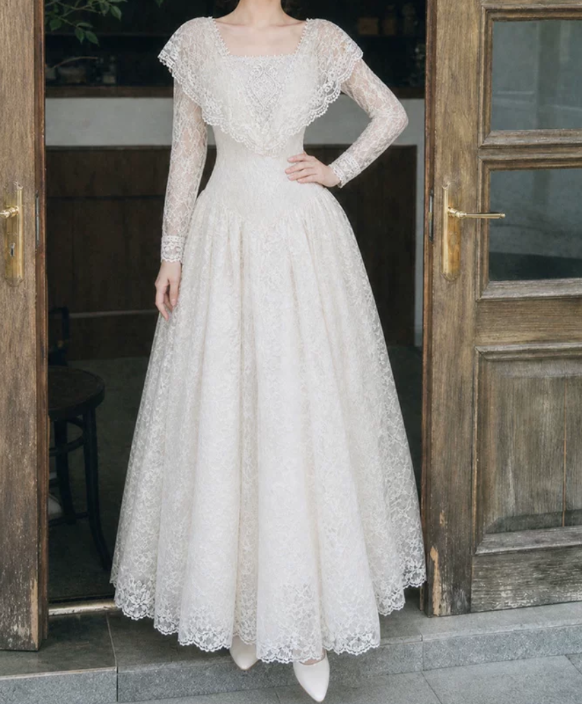 Superbe robe de mariée sirène bustier en satin et tulle, longue et en dentelle, C4563
