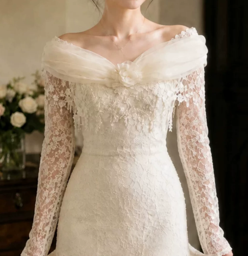 Superbe robe de mariée sirène bustier en satin et tulle, longue et en dentelle, C4563