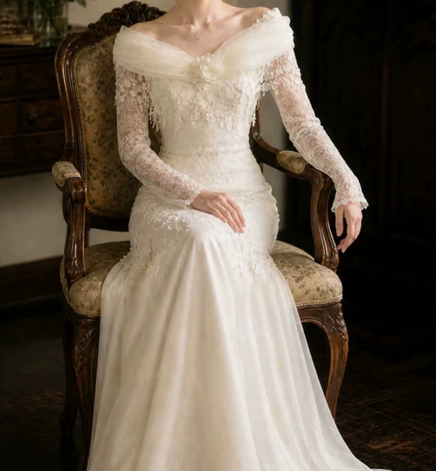 Superbe robe de mariée sirène bustier en satin et tulle, longue et en dentelle, C4563