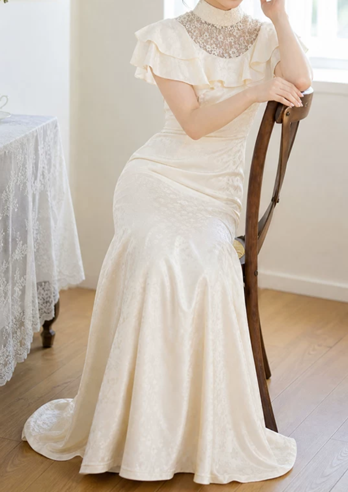 Classical Jewel Neck Jacquard Wedding Dresses Lace Ruffles Mermaid Bridal Dress D0122