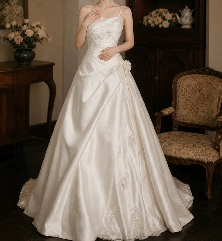 Superbe robe de mariée sirène bustier en satin et tulle, longue et en dentelle, C4563