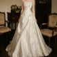 Superbe robe de mariée sirène bustier en satin et tulle, longue et en dentelle, C4563