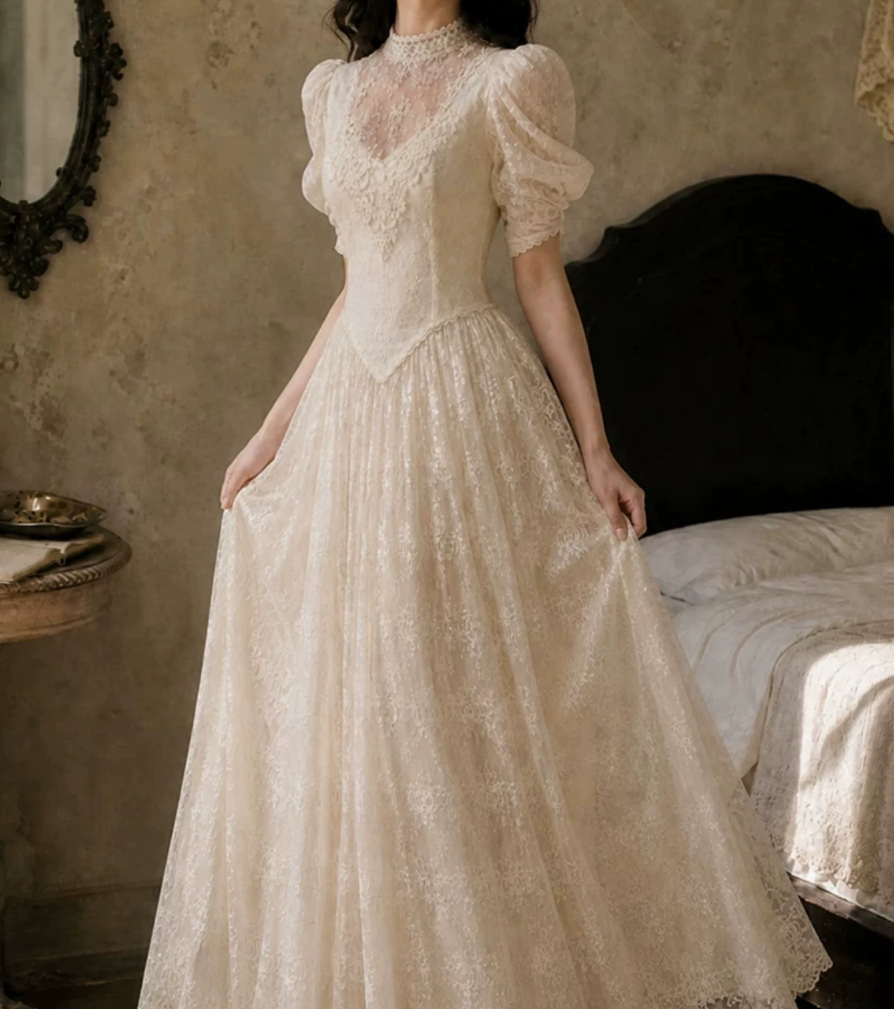 Superbe robe de mariée sirène bustier en satin et tulle, longue et en dentelle, C4563