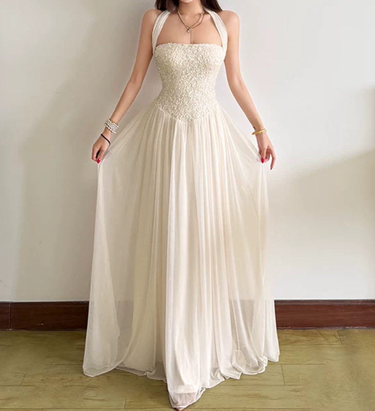 Flowy Halter Neck White Prom Dress Sequins Chiffon A-Line Evening Dress D0130