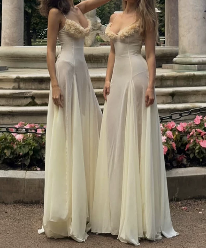 Gorgeous Spaghetti Straps Prom Dress Ivory Appliques A-Line Evening Dress D0162