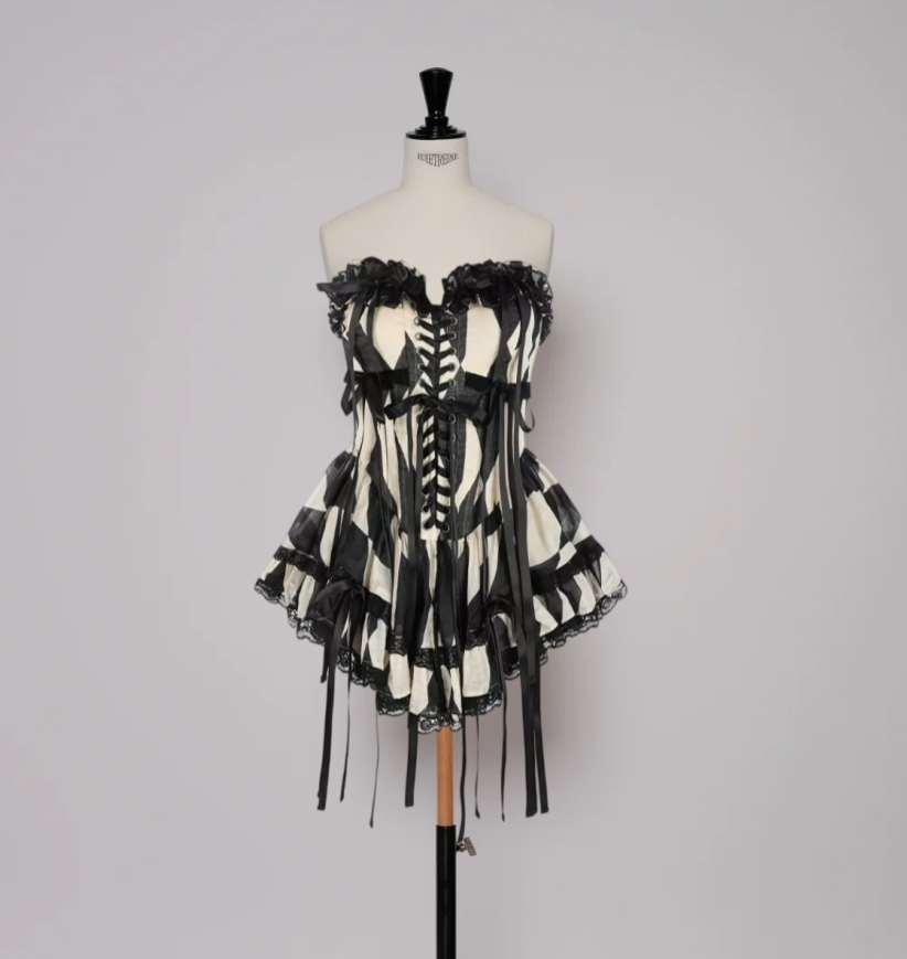 Mini robe de soirée en satin, sans bretelles, sans manches, ligne a, simple, C899