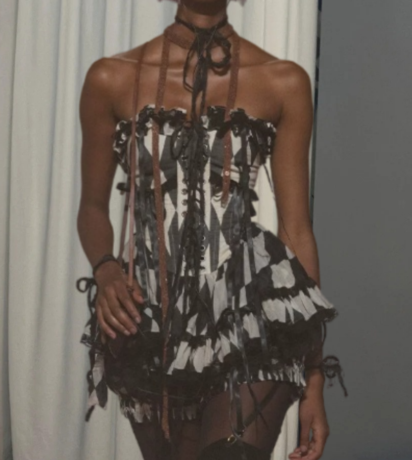 Mini robe de soirée en satin, sans bretelles, sans manches, ligne a, simple, C899