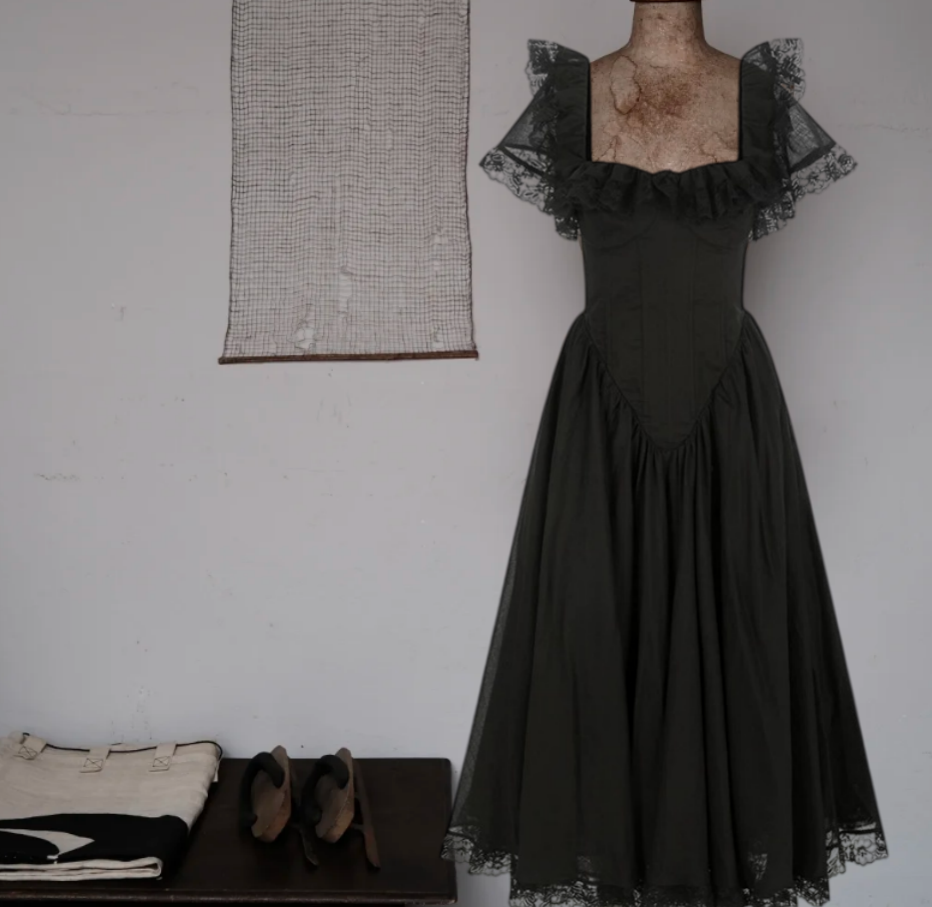 Charming Square Neck Prom Dress Black Lace A-Line Evening Dress D0233