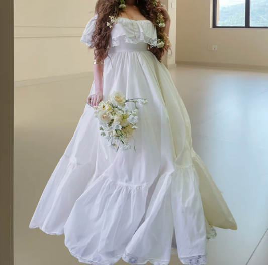 Chic Off The Shoulder Wedding Dresses Lace Ruffles A-Line Bridal Dress D0281