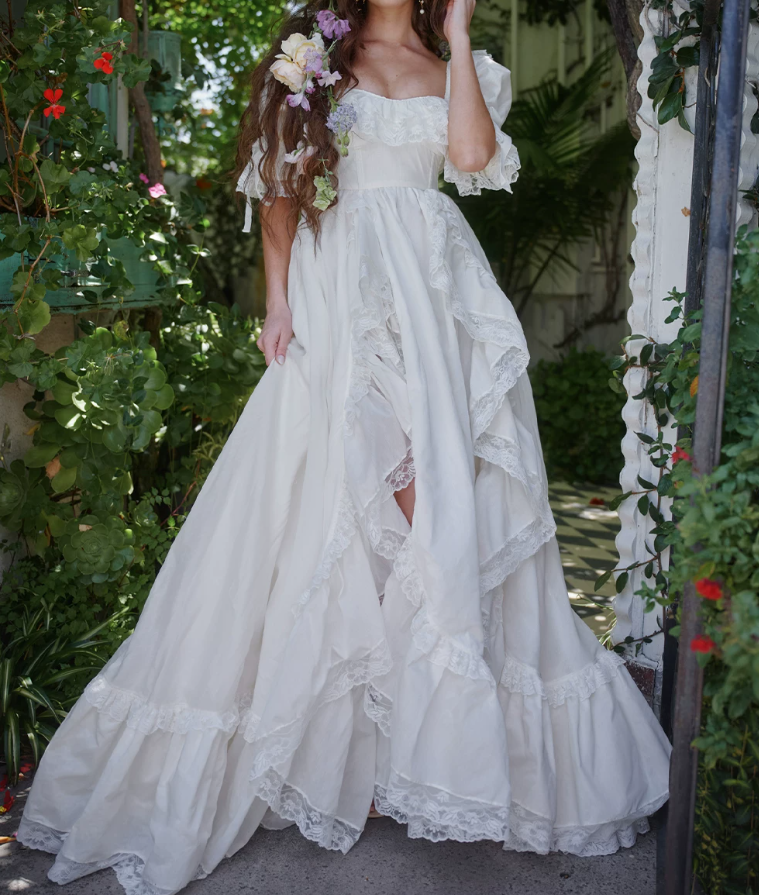 Superbe robe de mariée sirène bustier en satin et tulle, longue et en dentelle, C4563