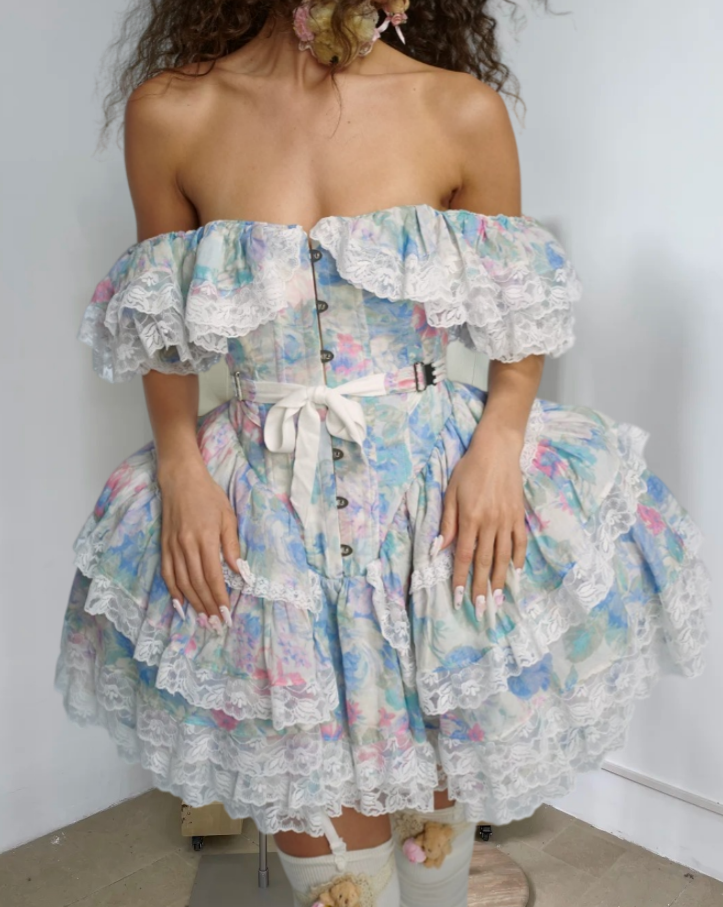 Mini robe de soirée en satin, sans bretelles, sans manches, ligne a, simple, C899