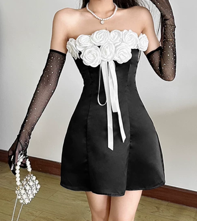 Classical Strapless Homecoming Dress Black Flowers A-Line Birthday Dress D0367