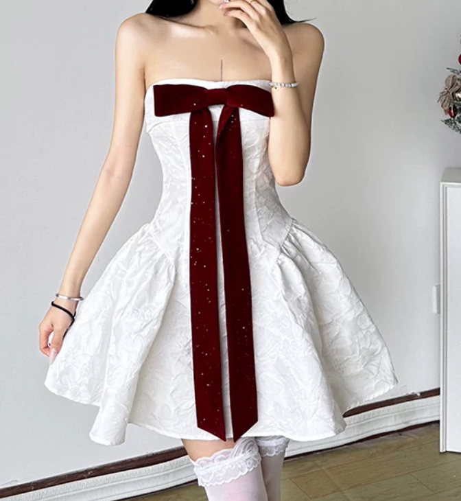 Robe courte d'été pour femme, style français, collection 2026, référence C8003