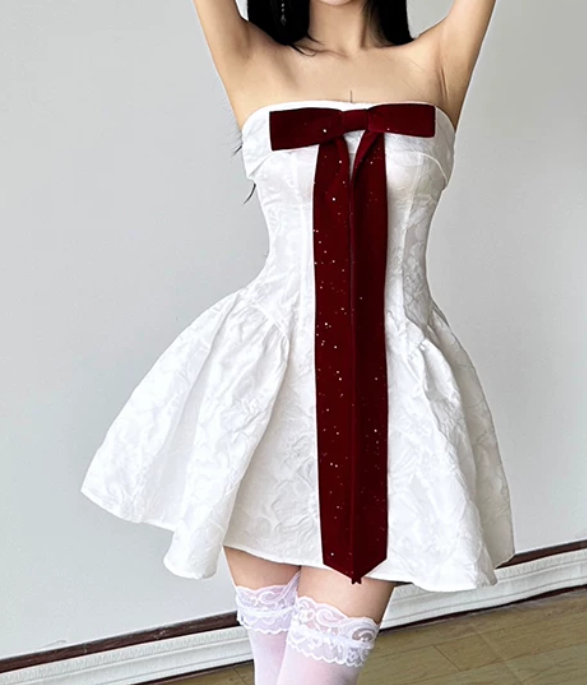 Robe courte d'été pour femme, style français, collection 2026, référence C8003