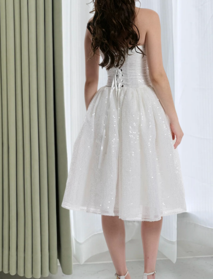 Mini robe de soirée en satin, sans bretelles, sans manches, ligne a, simple, C899