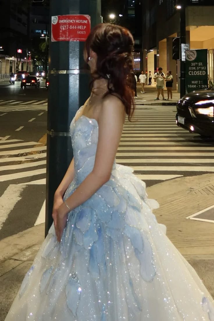Robe de bal de princesse bustier à volants en satin long, robe de soirée C8117