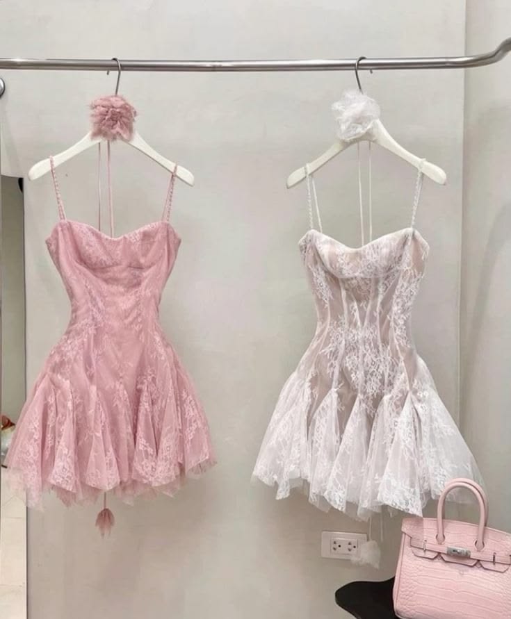 Mini robe de soirée en satin, sans bretelles, sans manches, ligne a, simple, C899