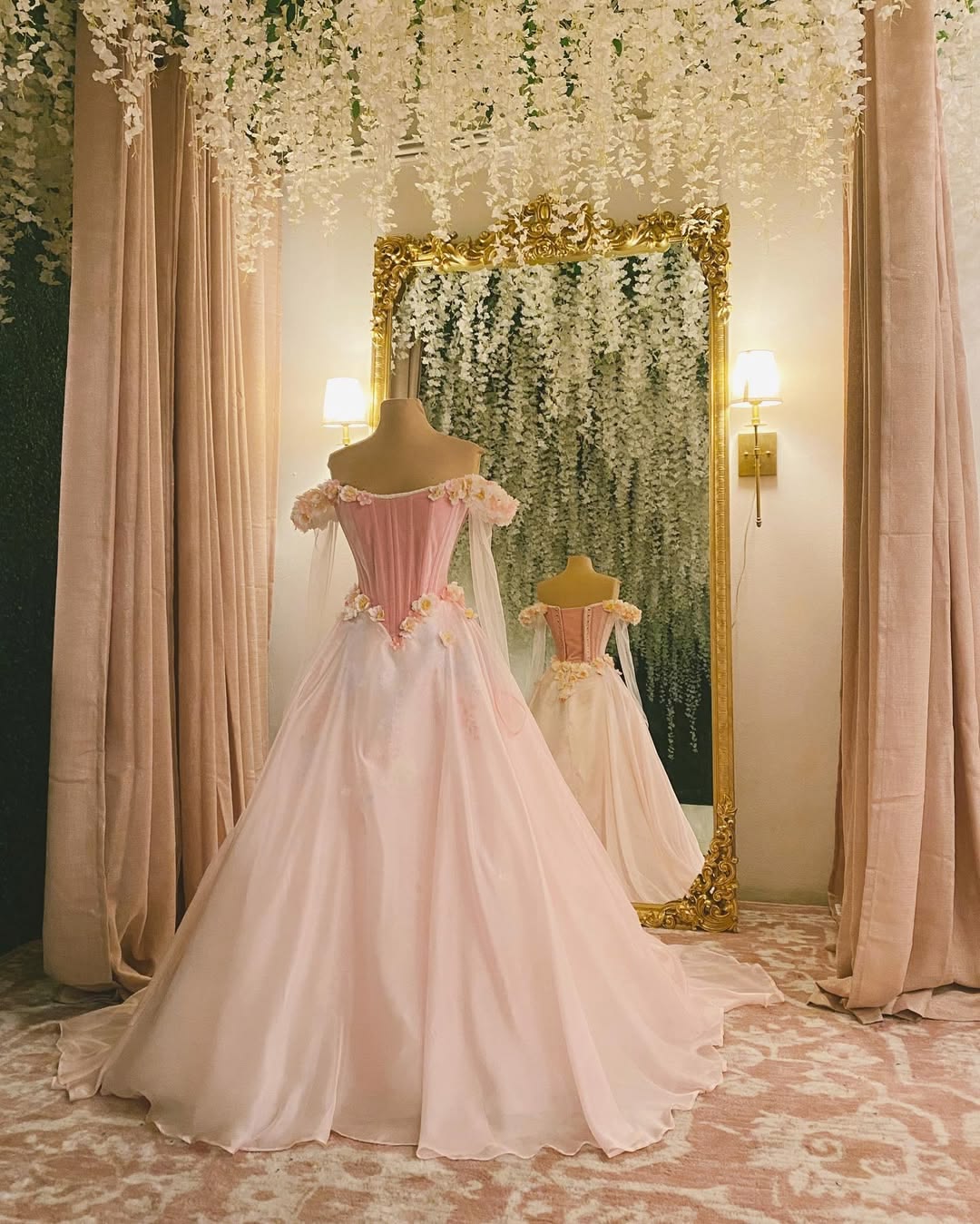 Robe de bal de princesse bustier à volants en satin long, robe de soirée C8117