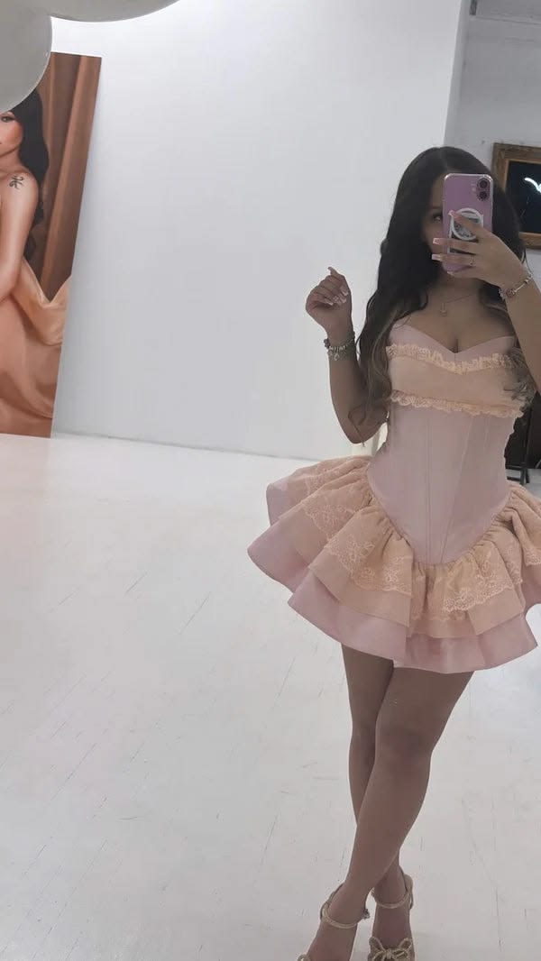 Mini robe de soirée en satin, sans bretelles, sans manches, ligne a, simple, C899