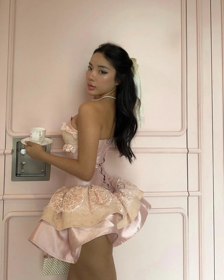 Mini robe de soirée en satin, sans bretelles, sans manches, ligne a, simple, C899