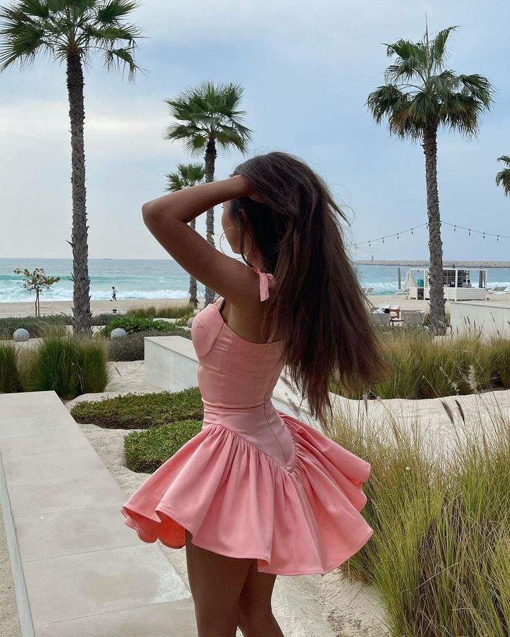 Mini robe de soirée en satin, sans bretelles, sans manches, ligne a, simple, C899