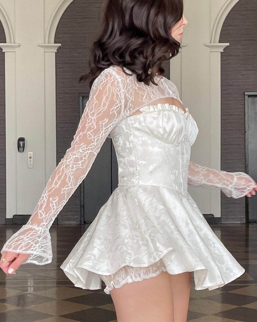 Mini robe de soirée en satin, sans bretelles, sans manches, ligne a, simple, C899