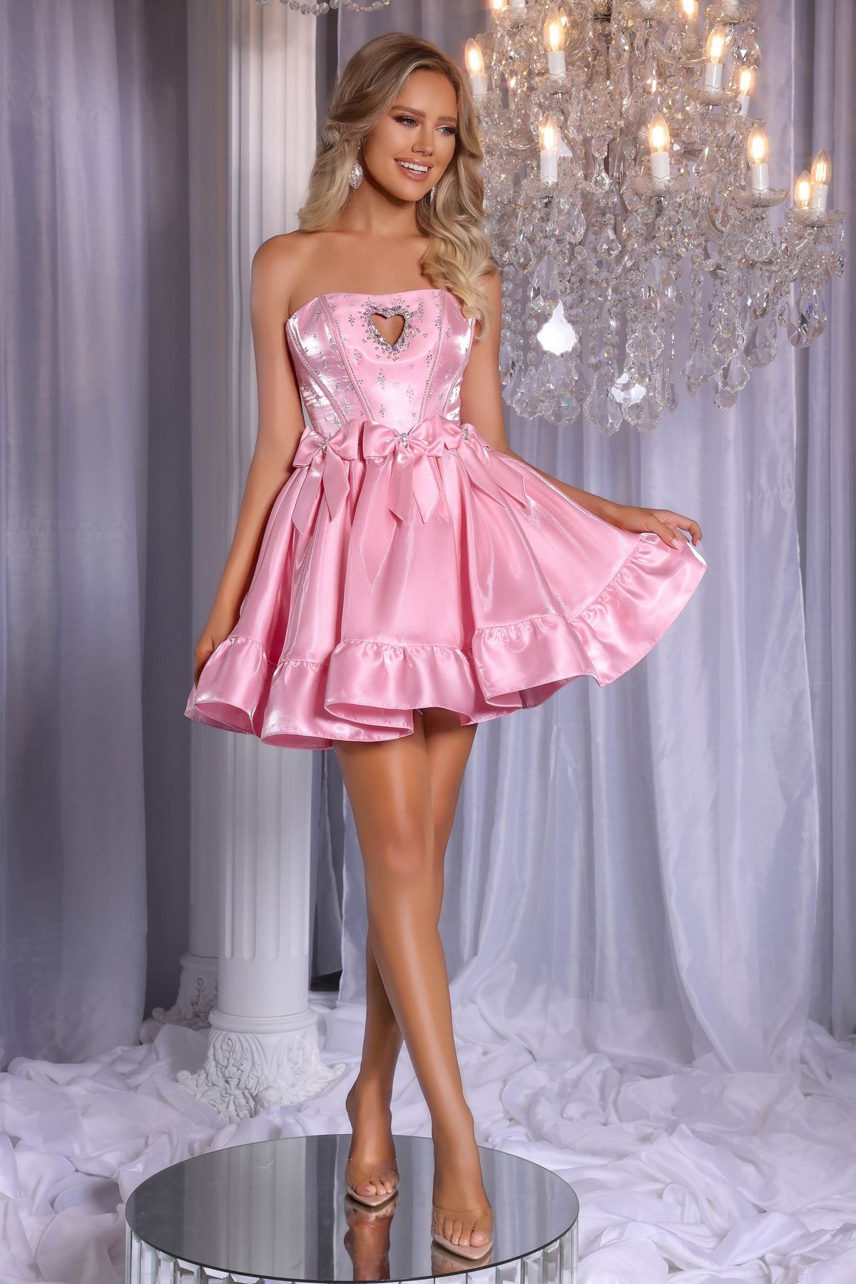Mini robe de soirée en satin, sans bretelles, sans manches, ligne a, simple, C899