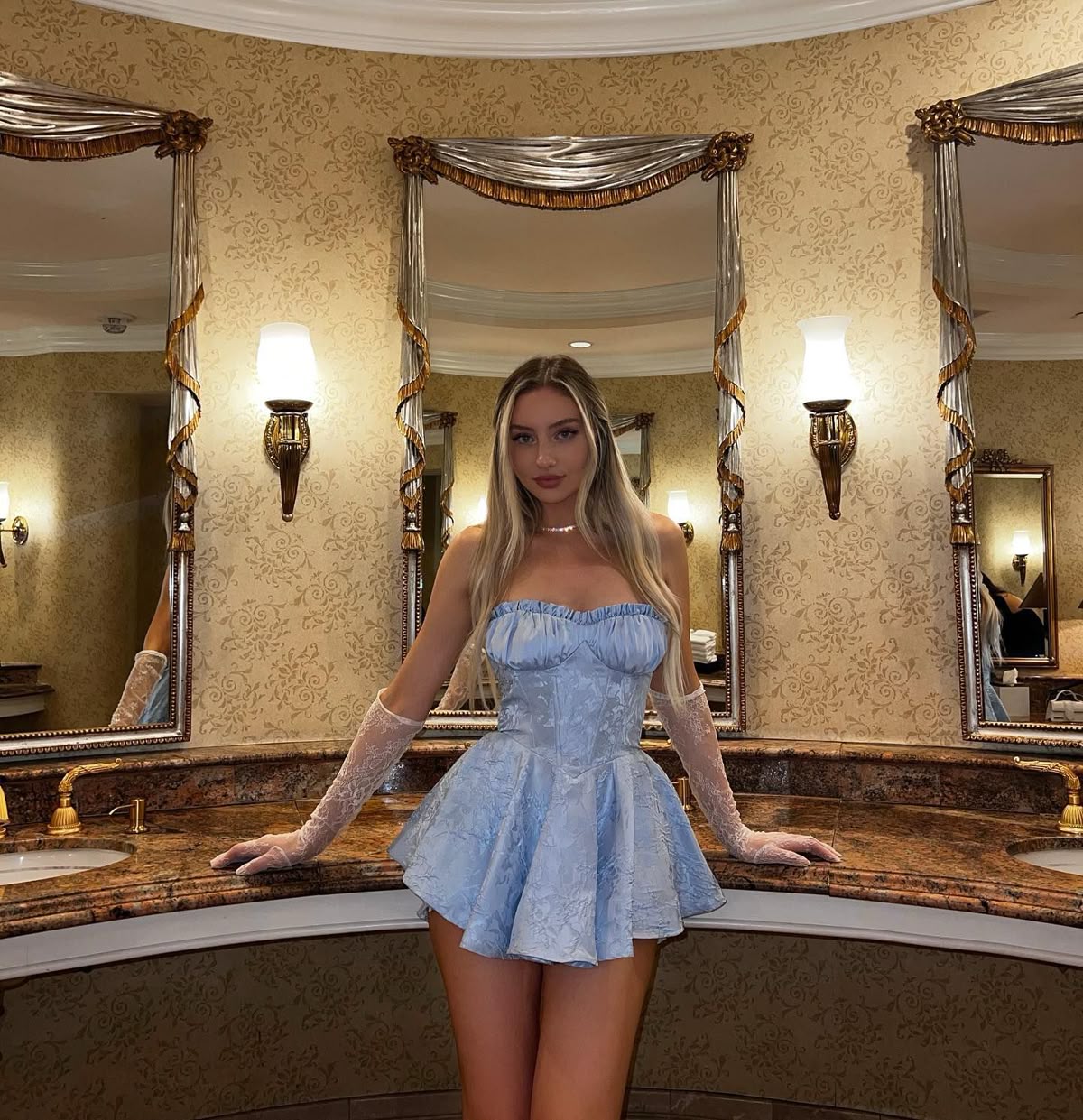 Mini robe de soirée en satin, sans bretelles, sans manches, ligne a, simple, C899