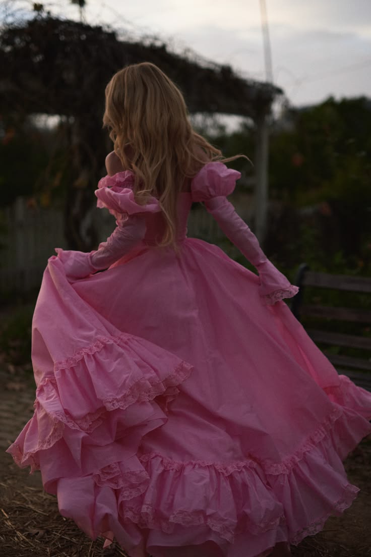 Robe de bal de princesse bustier à volants en satin long, robe de soirée C8117