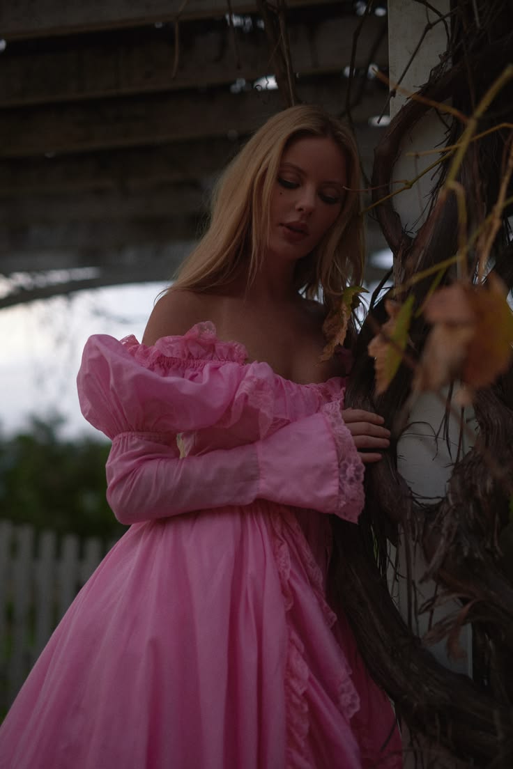 Robe de bal de princesse bustier à volants en satin long, robe de soirée C8117