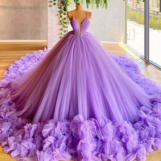 Playful Ball Gown Purple Quinceanera Dresses Spaghetti Straps Sequins Tulle Sweet 16 Dresses D0578