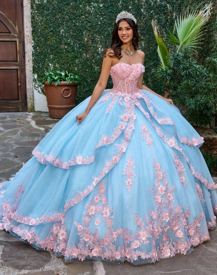 Cute Ball Gown Blue Tulle Quinceanera Dresses Strapless Appliques Sweet 16 Dresses D0583
