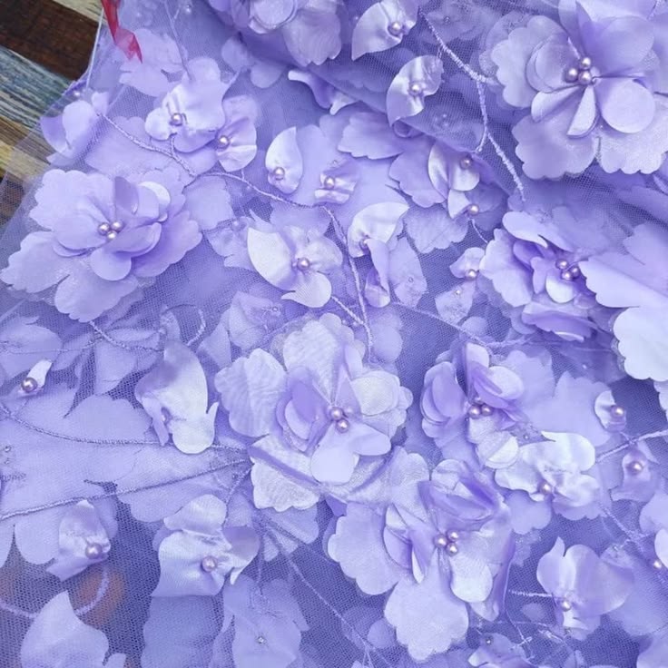 Attractive Ball Gown Sequins Tulle Quinceanera Dresses Spaghetti Straps Appliques Sweet 16 Dresses D0585