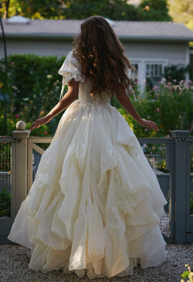 Superbe robe de mariée sirène bustier en satin et tulle, longue et en dentelle, C4563