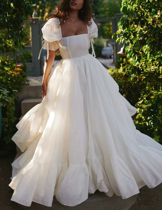 Superbe robe de mariée sirène bustier en satin et tulle, longue et en dentelle, C4563