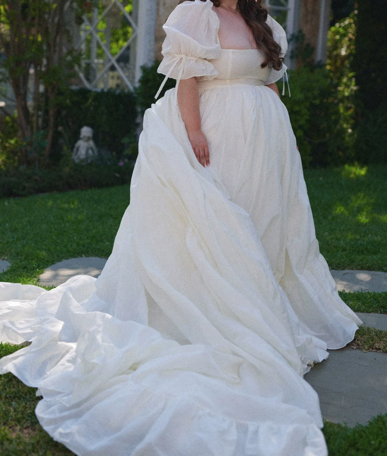 Superbe robe de mariée sirène bustier en satin et tulle, longue et en dentelle, C4563