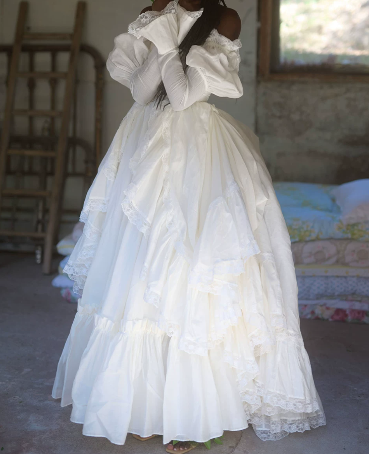 Superbe robe de mariée sirène bustier en satin et tulle, longue et en dentelle, C4563