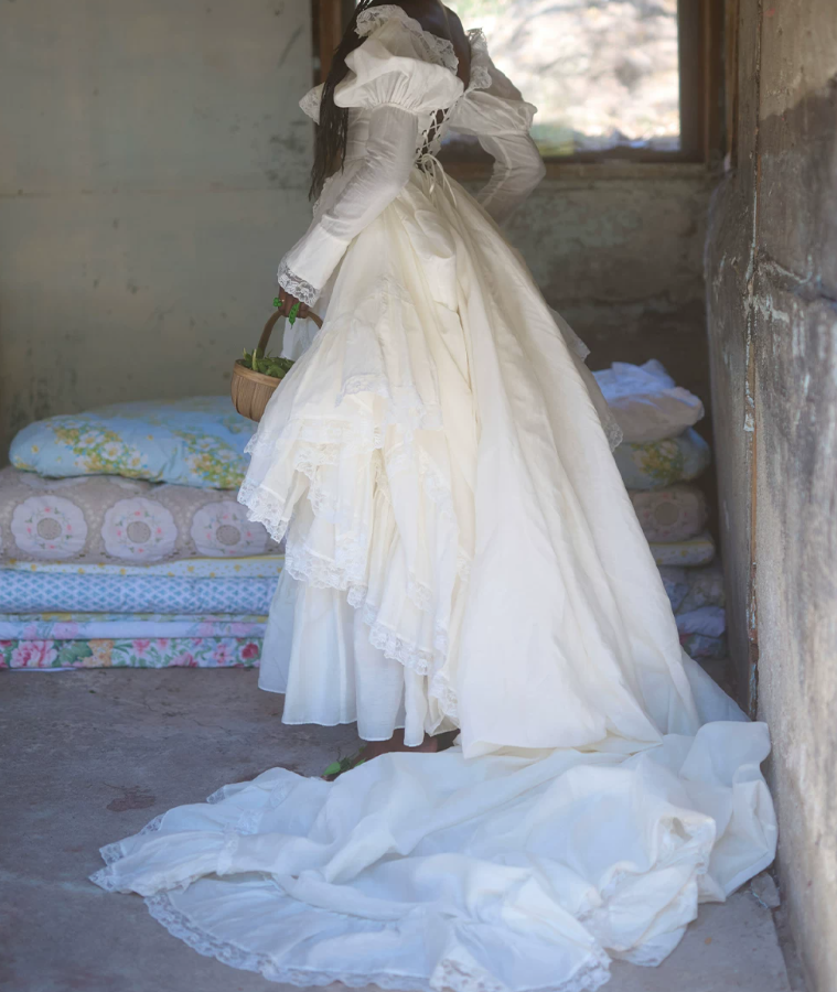 Superbe robe de mariée sirène bustier en satin et tulle, longue et en dentelle, C4563