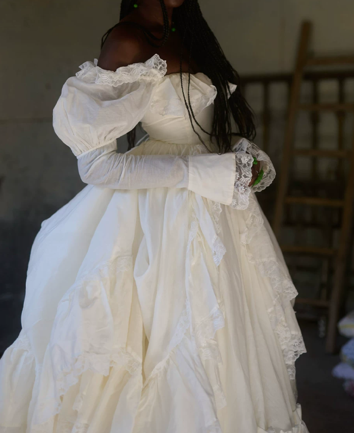 Superbe robe de mariée sirène bustier en satin et tulle, longue et en dentelle, C4563
