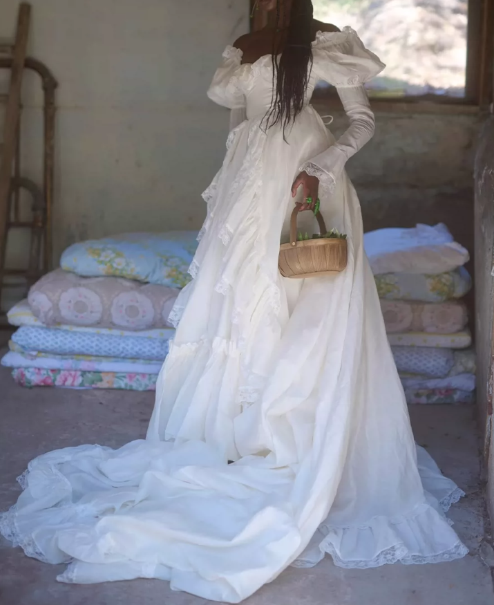 Superbe robe de mariée sirène bustier en satin et tulle, longue et en dentelle, C4563