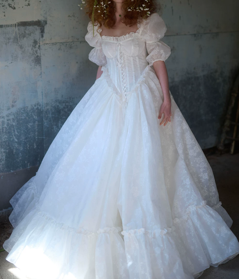 Superbe robe de mariée sirène bustier en satin et tulle, longue et en dentelle, C4563